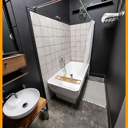 Familistere Landrecies - * Guise